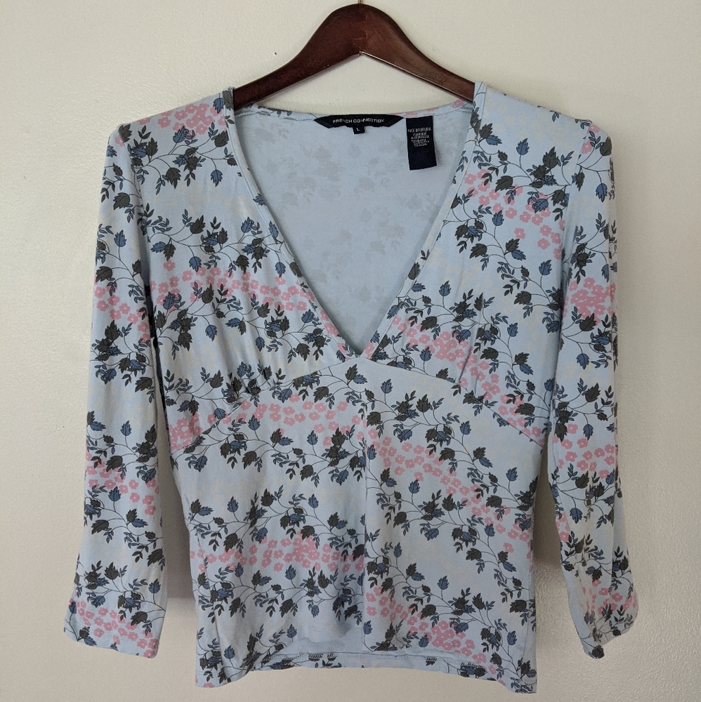 French Connection v neck cotton springtime shirt
